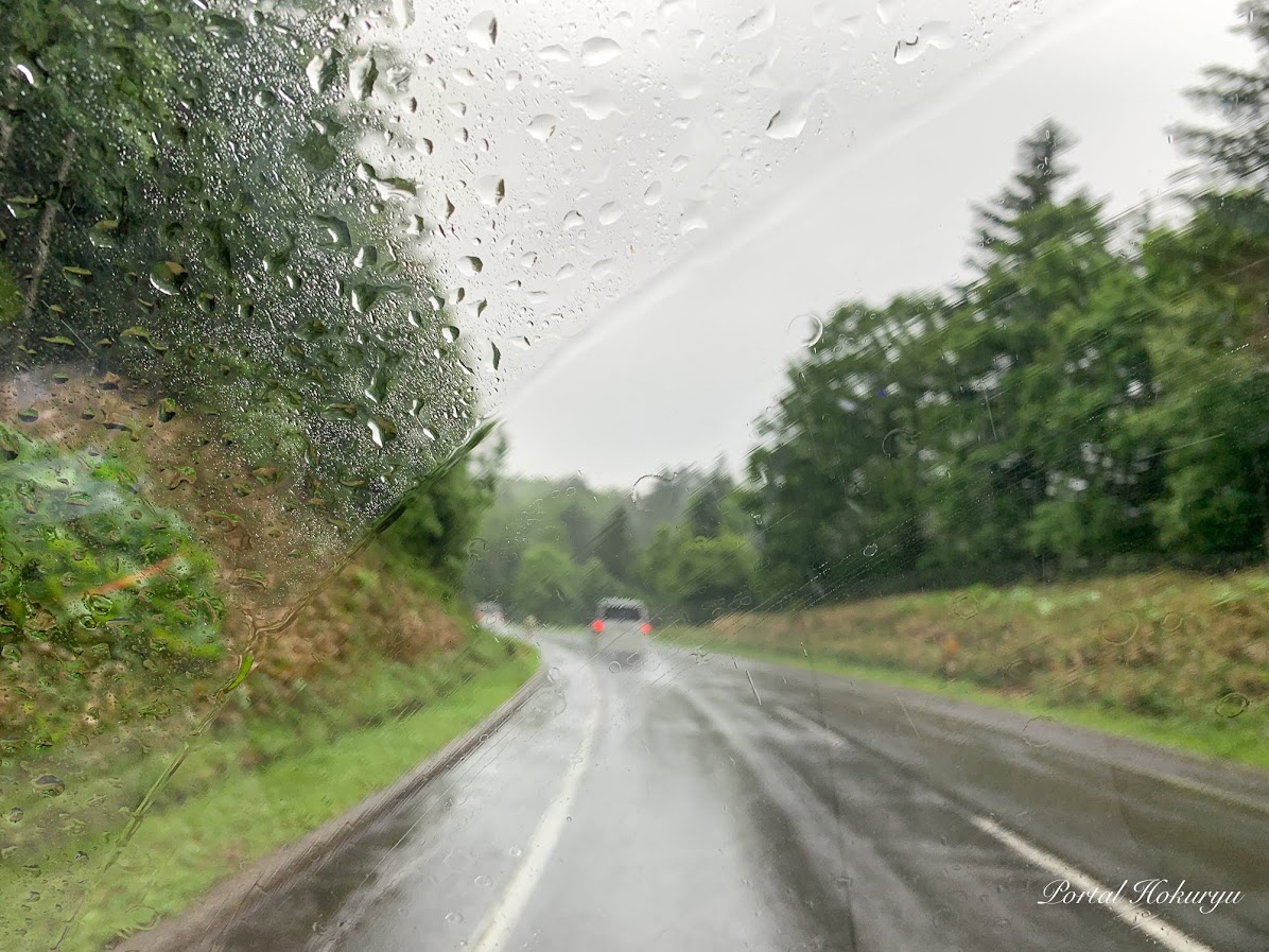 急に降り出した大雨。。。