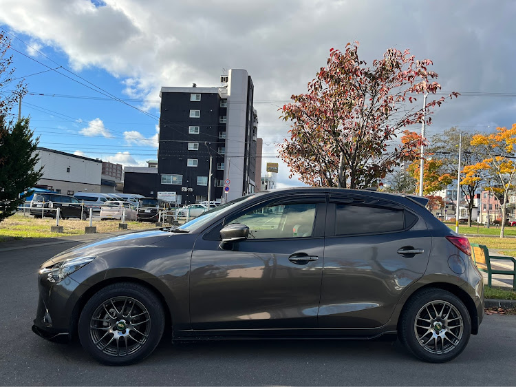 デミオの#mazda demio・Titanium flush maica・純正希少色・collaboration・毎日投稿継続中に関するカスタム事例の投稿画像5枚目