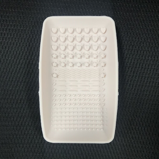 Title 2, Silicone Cleaning Pad for Cosmetic Brushes. Dee...