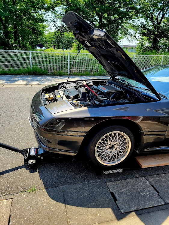 RX-7のカッコイイFC保存会・斜め45度じゃ無い美学・梅雨明け・オーバーヒートの原因？に関するカスタム事例の投稿画像2枚目