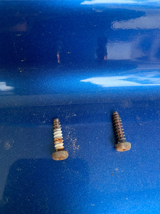 MR2のDIY・ランプ交換・LEDに交換・分解清掃・エアコンパネルLEDに関するカスタム事例の投稿画像8枚目