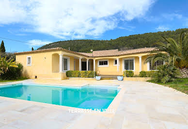 Maison avec piscine et terrasse 17