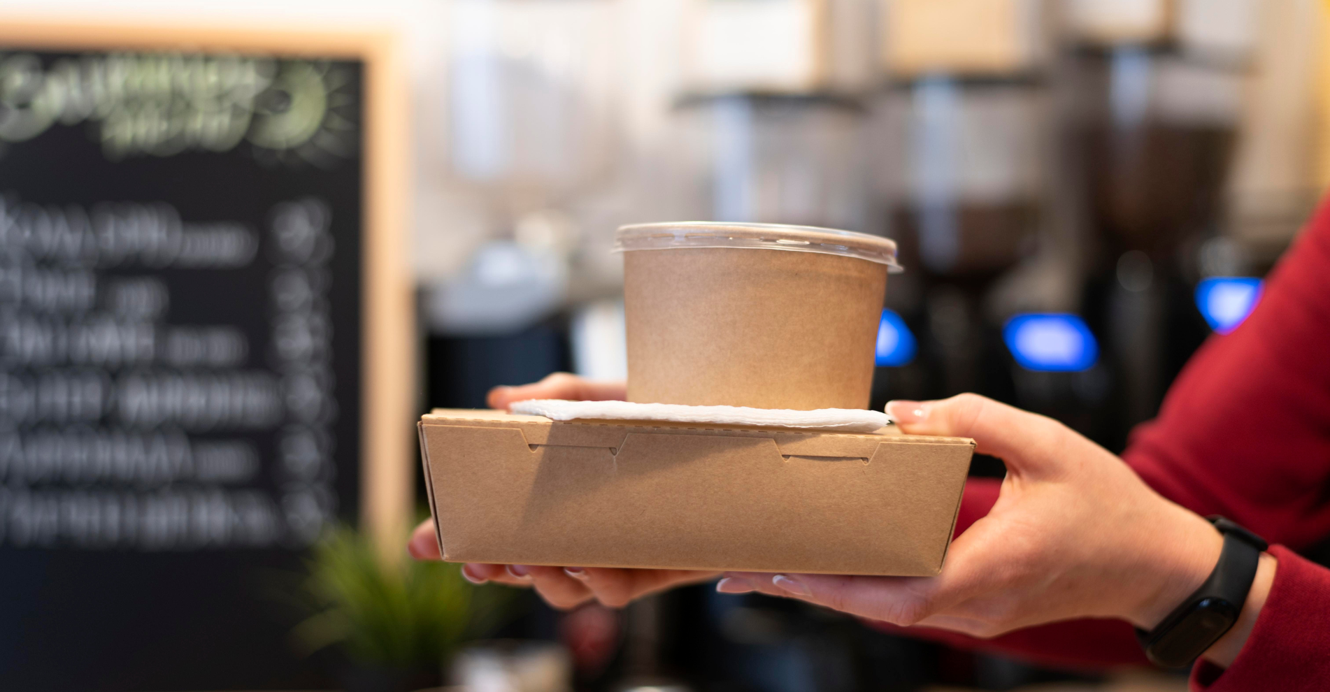 Lợi ích làm bảng hiệu cà phê take away