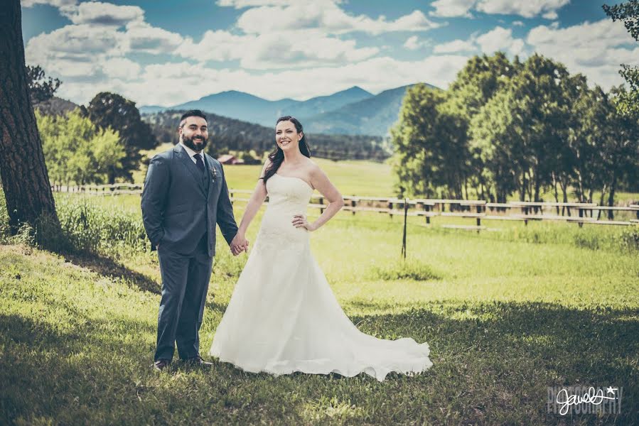 Wedding photographer Jewels Gray (jewelsgray). Photo of 9 September 2019