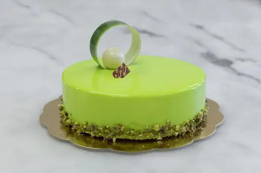 Eggless Pista Cake