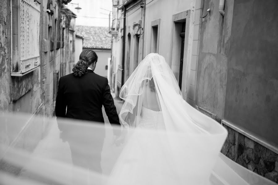 Fotógrafo de bodas Alessandro Castelli (obscura). Foto del 21 de enero 2019