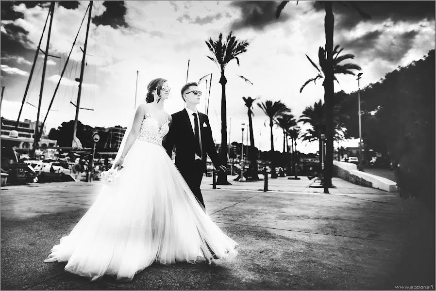 Svatební fotograf Tomas Saparis (saparistomas). Fotografie z 12.prosince 2017