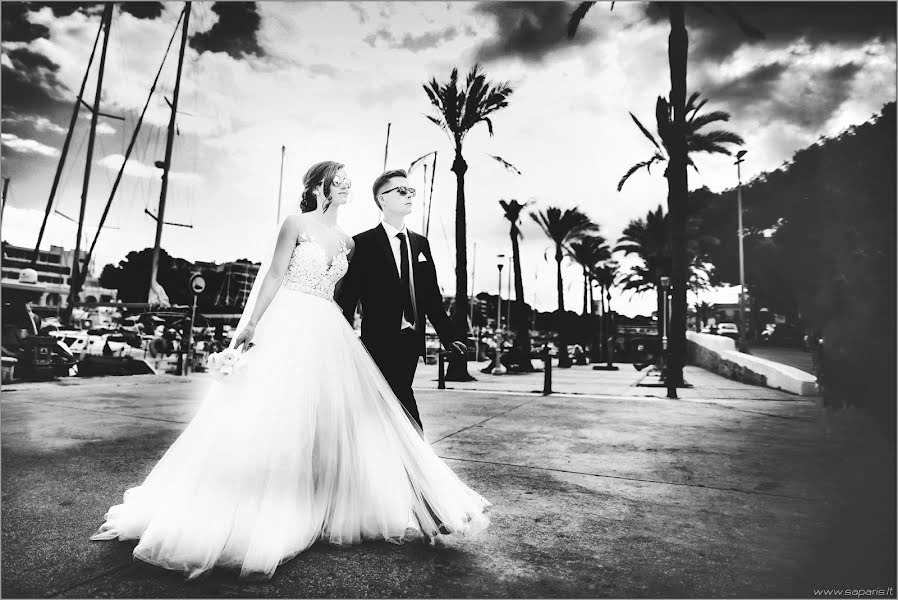 Wedding photographer Tomas Saparis (saparistomas). Photo of 12 December 2017