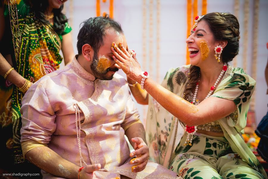 Fotografo di matrimoni Chetan Prajapati (shadigraphy). Foto del 15 ottobre 2019