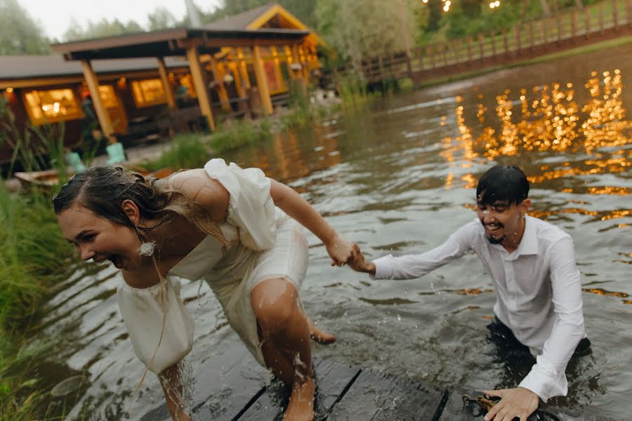 Fotografo di matrimoni Nazar Voyushin (nazarvoyushin). Foto del 12 ottobre 2023