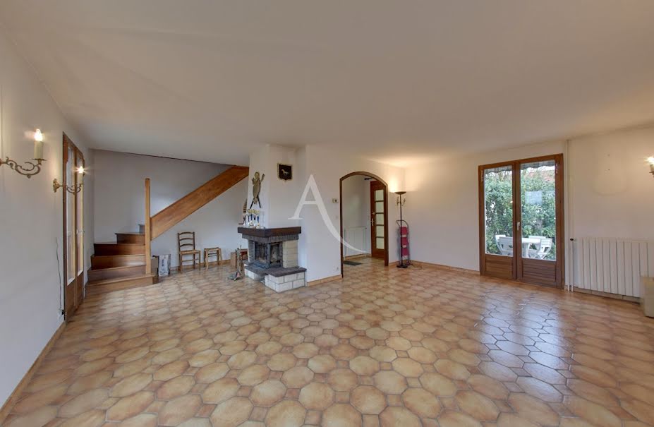 Vente maison 5 pièces 112 m² à Augy (89290), 161 000 €