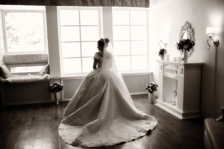 Wedding photographer Aleksandra Romanchenko (photo2012). Photo of 4 November 2021