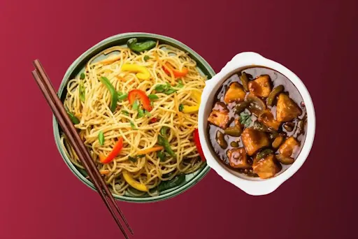 Noodles With Chilli Paneer