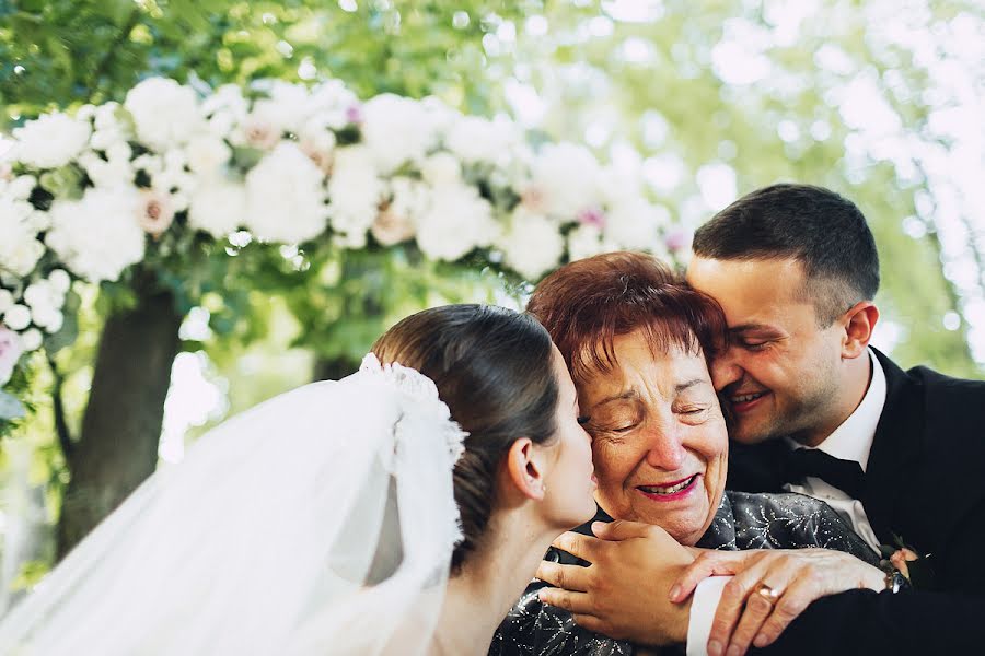 Fotografo di matrimoni Sergey Serichenko (cesternu). Foto del 6 aprile 2016