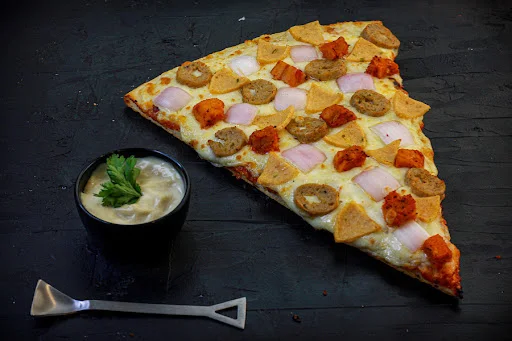 Indian Chicken Special Pizza (Personal Giant Slice (22.5 Cm))