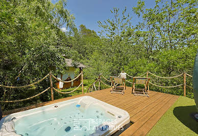 Maison avec piscine et terrasse 2