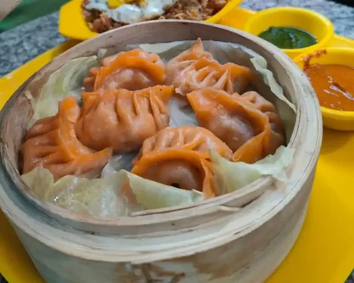 Chicken Cheese Steamed Momos [6 Pieces]