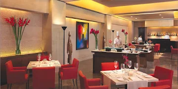 Fenix, The Oberoi photo 