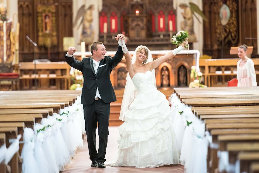 Fotografo di matrimoni Hélène Vauché (helenevauche). Foto del 23 gennaio 2019