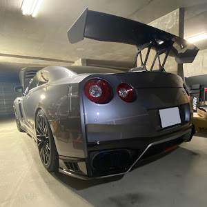 NISSAN GT-R R35