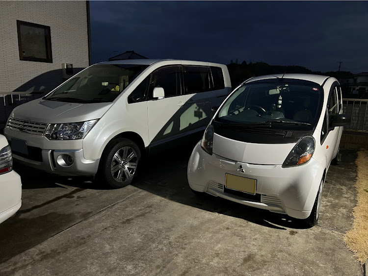 クラウンセダンの3台洗車＆コーティング・デリカD5は屋根が大変💦・6連勤、はっじまっるよ〜🎵・クラウンハイブリッド・水垢酷いに関するカスタム事例の投稿画像2枚目