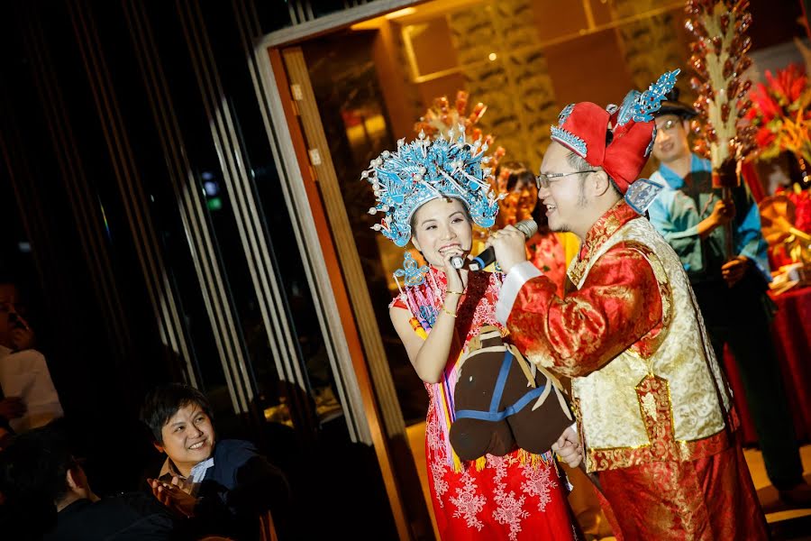 Fotografo di matrimoni Yixing Yang (penguinyang). Foto del 22 gennaio 2018