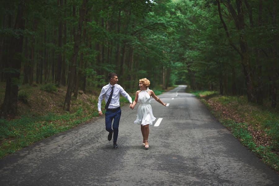 Fotógrafo de casamento Andreea Raduta (epspictures). Foto de 25 de julho 2020