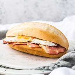 Bacon & Egg Roll