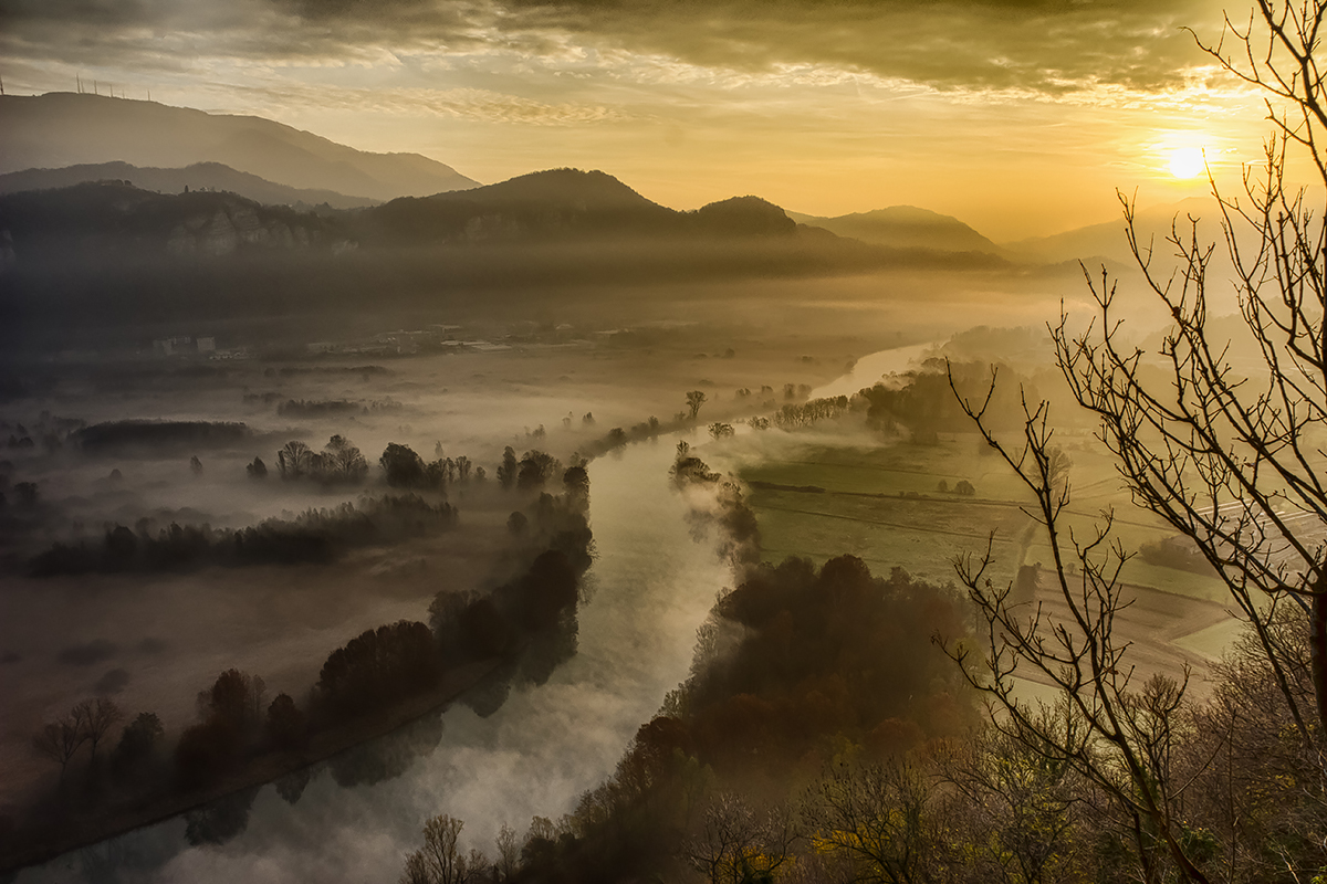 Una fredda alba d'autunno di Simone De Barba