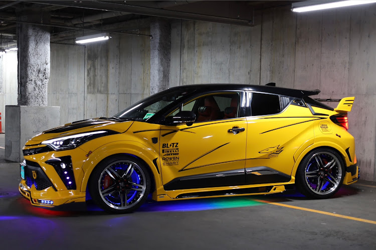 C-HRのTOYOTA・C-HR・プチいじり・アンダーネオンに関するカスタム事例の投稿画像1枚目