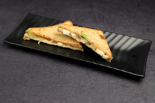 Grilled Paneer Chilli Cheese Sandwich