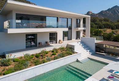 Seaside villa with pool 11