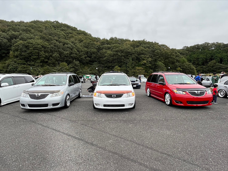 MPVのUSDM・今年1年ありがとうございました・来年もよろしくお願いしますに関するカスタム事例の投稿画像7枚目