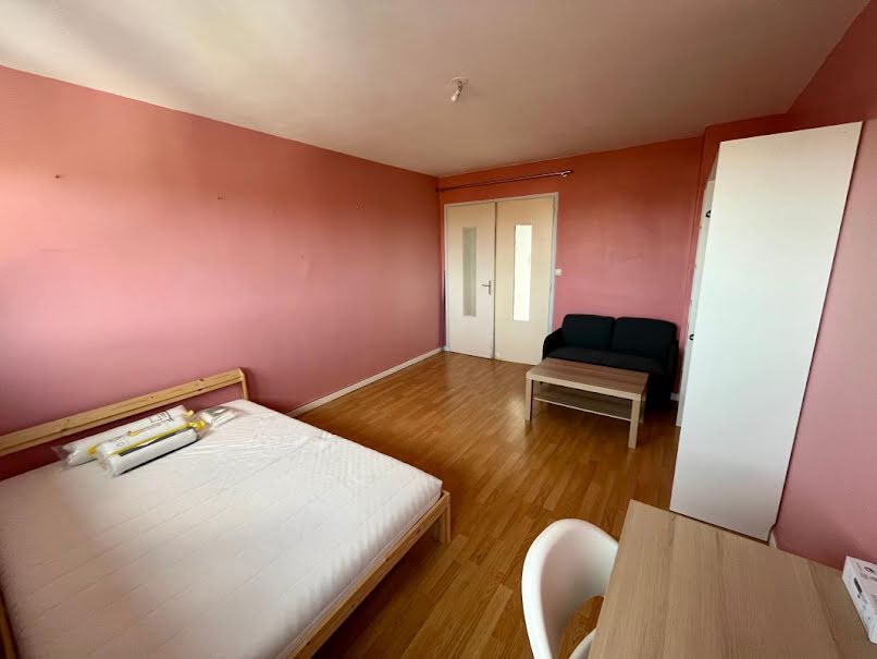 Location meublée appartement 2 pièces 17 m² à Loos (59120), 500 €