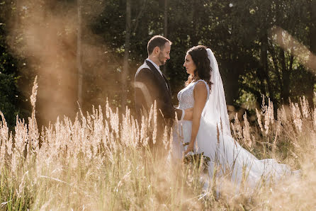 Fotógrafo de casamento Suzan Umelecká (martinkovazuzana). Foto de 14 de abril 2023