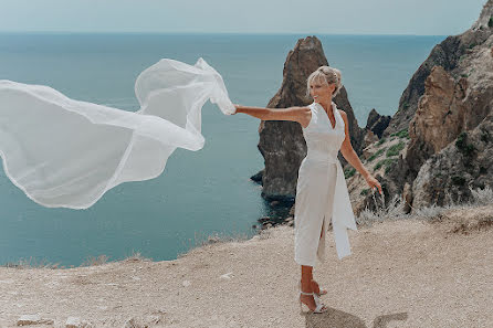 Fotógrafo de casamento Irina Bakach (irinabakach). Foto de 14 de setembro 2021