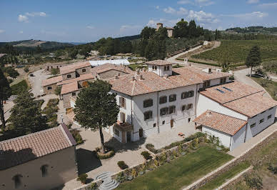 Farmhouse with pool 1