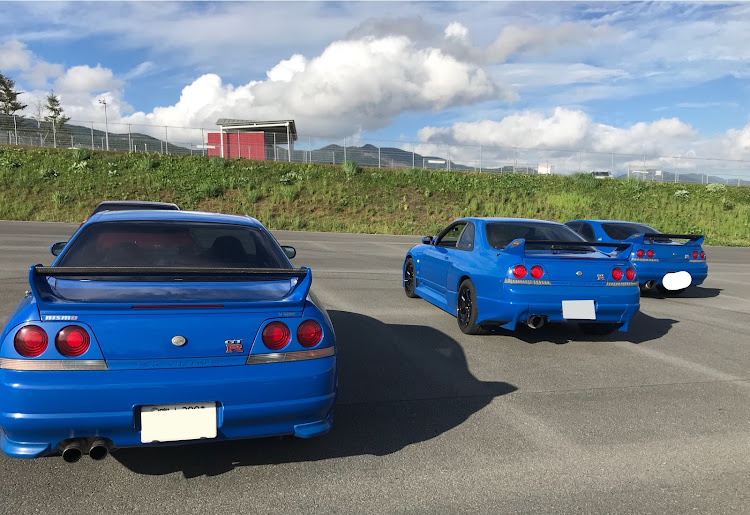 スカイライン GT-RのR's Meeting・BCNR33に関するカスタム事例の投稿画像1枚目