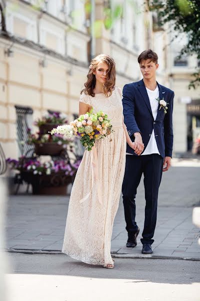 Wedding photographer Viktoriya Zhirnova (ladytory). Photo of 27 July 2017