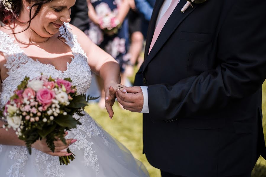 Fotografo di matrimoni Adéla Vraníková (adelavranikova). Foto del 11 luglio 2020