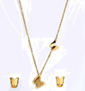 Golden necklace and earrings set