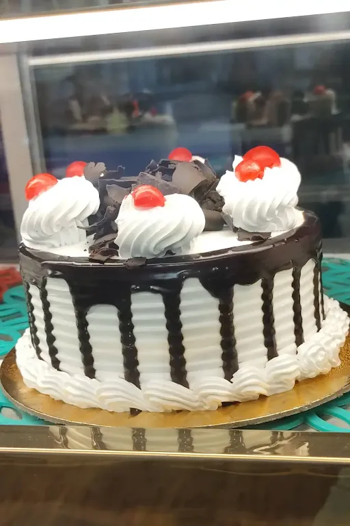 Black Forest Cake [500 Grams]