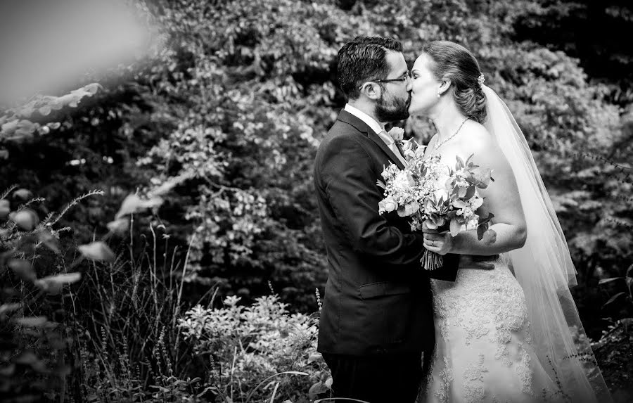 Fotógrafo de bodas Chris Giles (chrisgiles). Foto del 2 de julio 2019