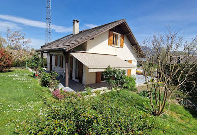 Maison avec terrasse 1