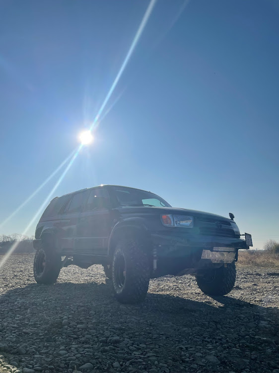 ハイラックスサーフの今年もよろしくお願いします・オフロード・4×4TRIBE・ハイラックスサーフに関するカスタム事例の投稿画像3枚目