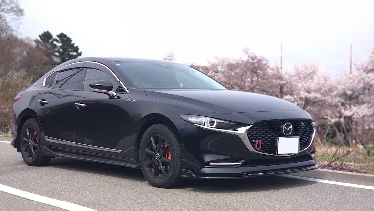 MAZDA3のMAZDA3セダン・MAZDA3・桜と愛車・神代桜・マツダに関するカスタム事例の投稿画像4枚目