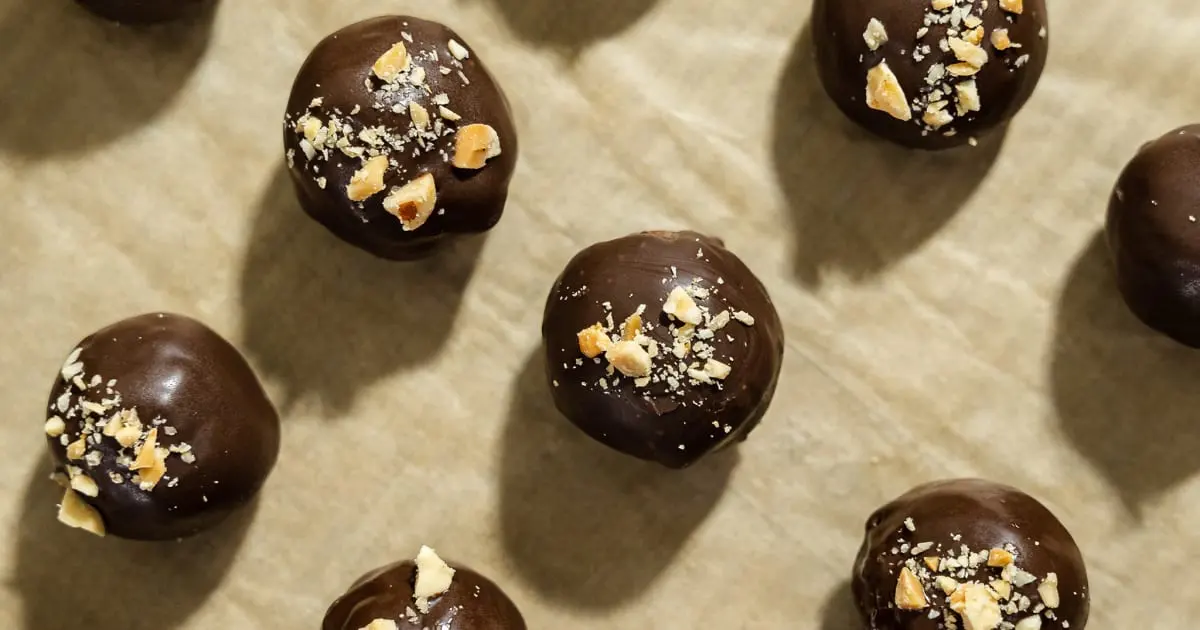 Buttercrunch Candy (Peanut Butter and Chocolate) - Chelsea's Messy Apron