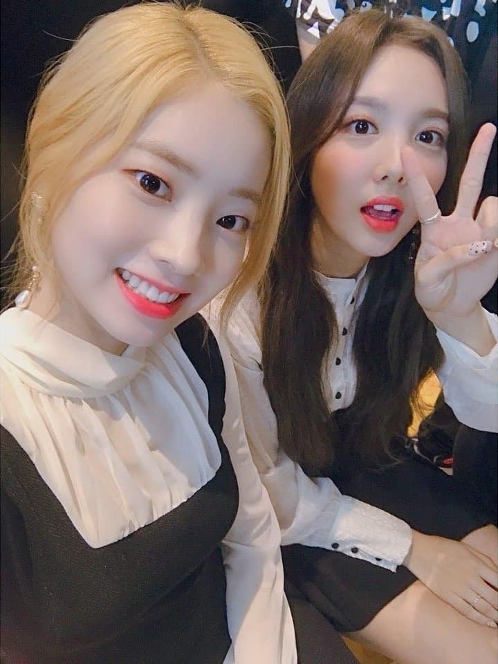 Dahyun & Nayeon Twice 181021 @twicetagram