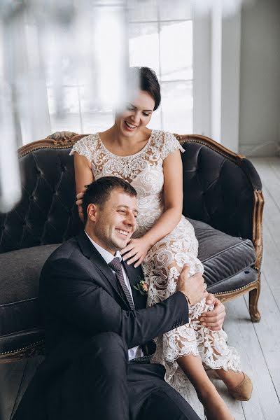 Fotógrafo de casamento Olga Vinogradova (olgasummer). Foto de 4 de março 2018