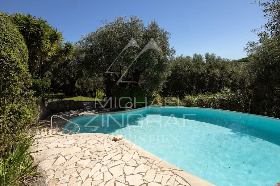 Vente villa 7 pièces 249.31 m² à Grasse (06130), 1 590 000 €